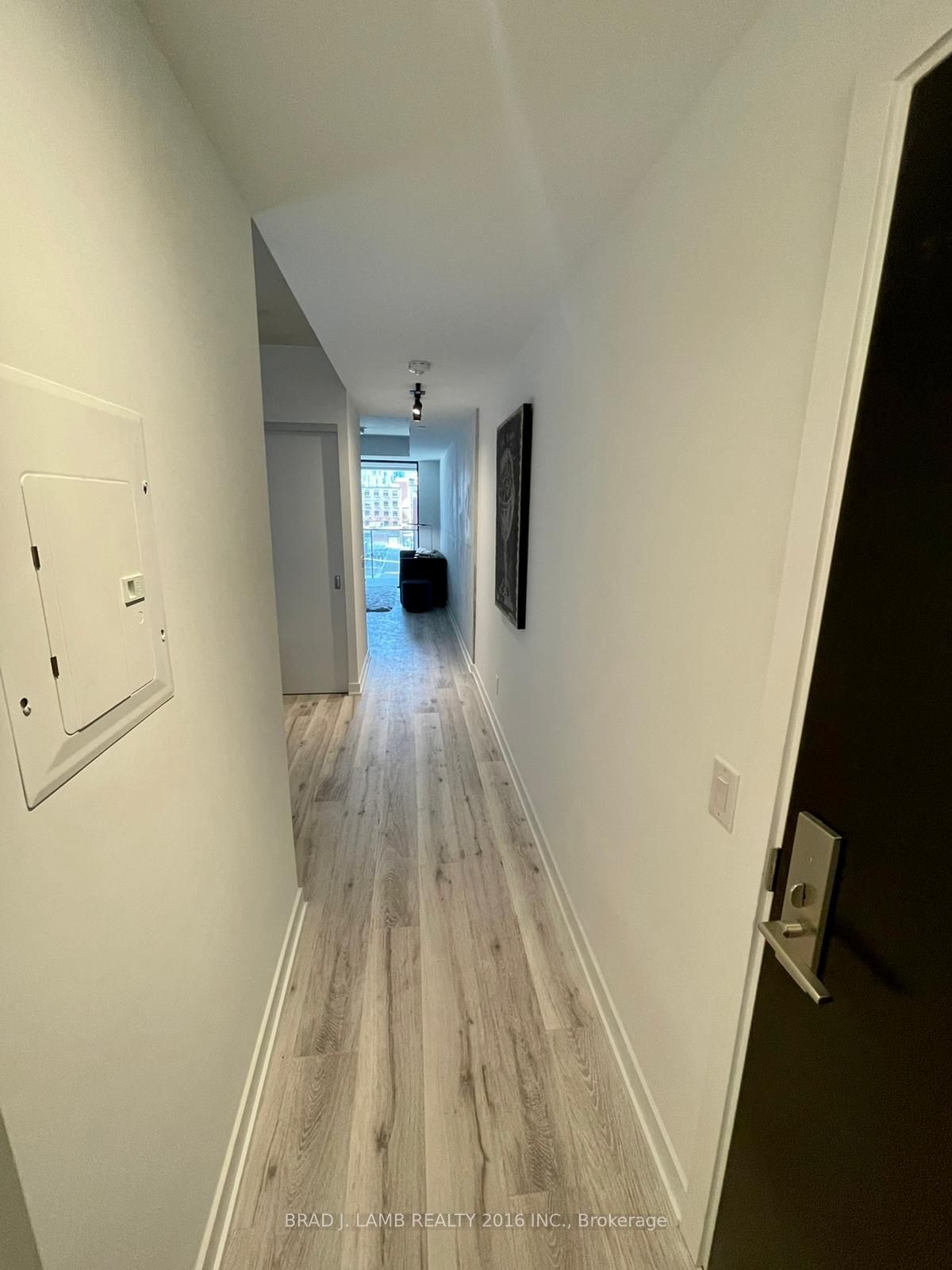 55 Ontario St, unit 411 for rent - image #4