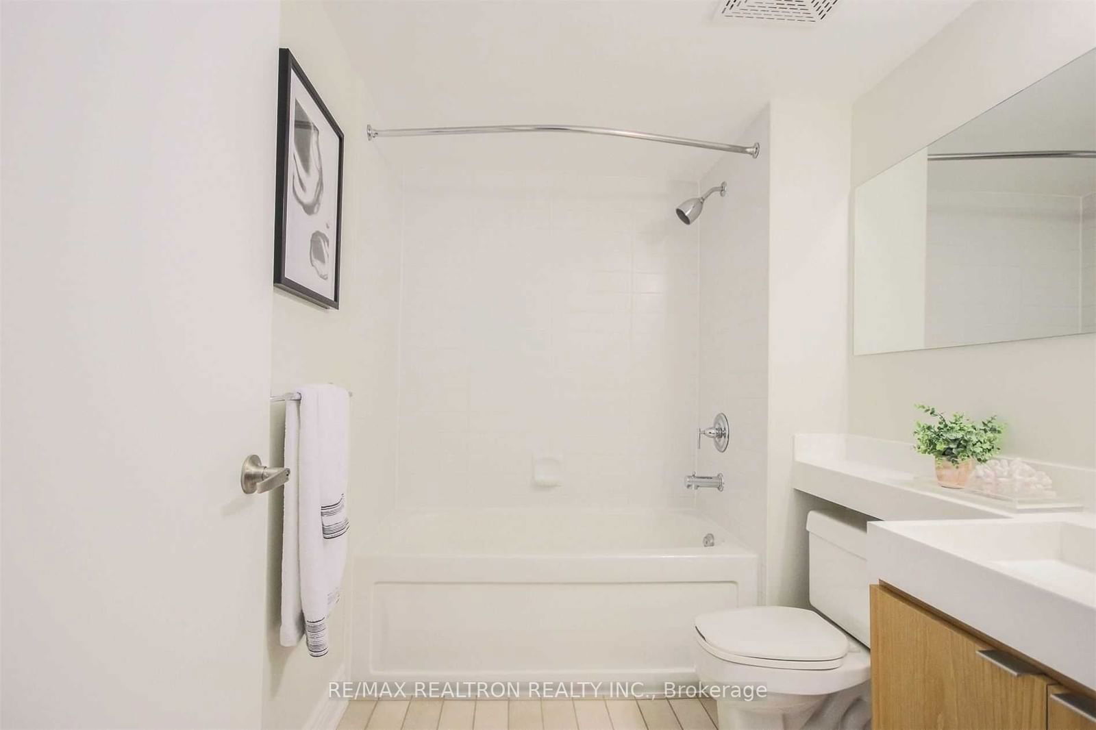 4K Spadina Ave, unit 1625 for rent - image #12