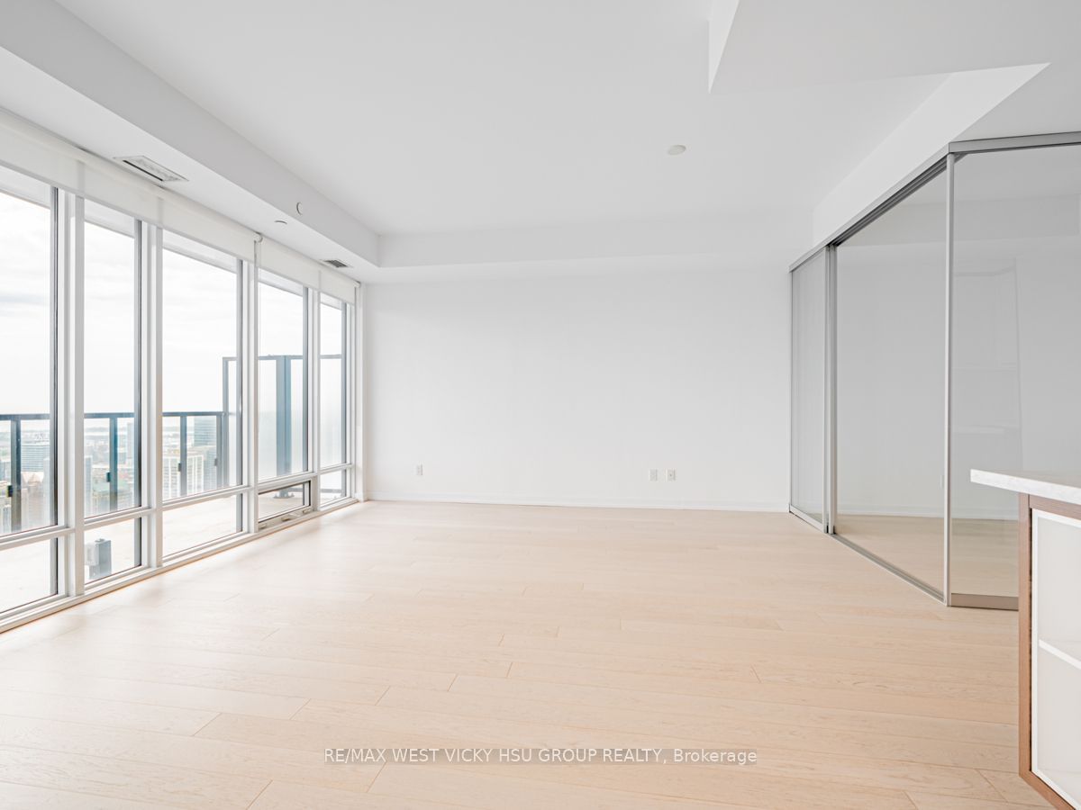 488 University Ave, unit 5302 for sale - image #14