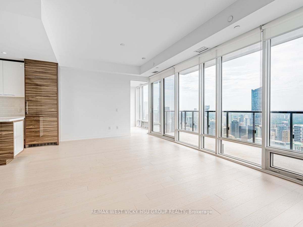 488 University Ave, unit 5302 for sale - image #17