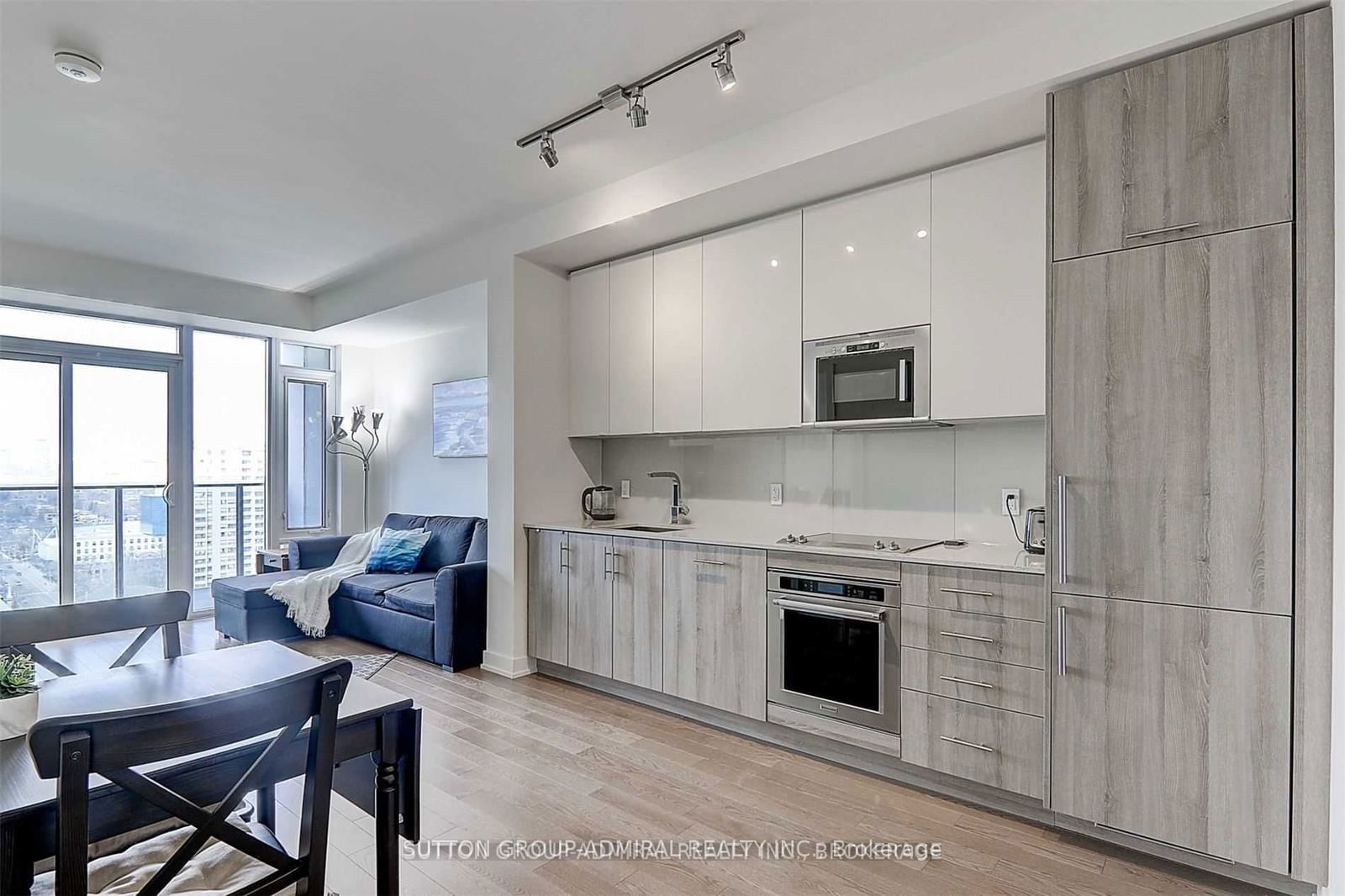 330 Richmond St W, unit 2312 for rent - image #8