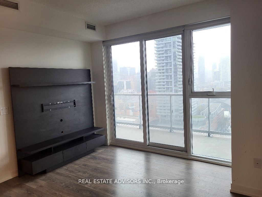 15 Lower Jarvis St, unit 1812 for sale