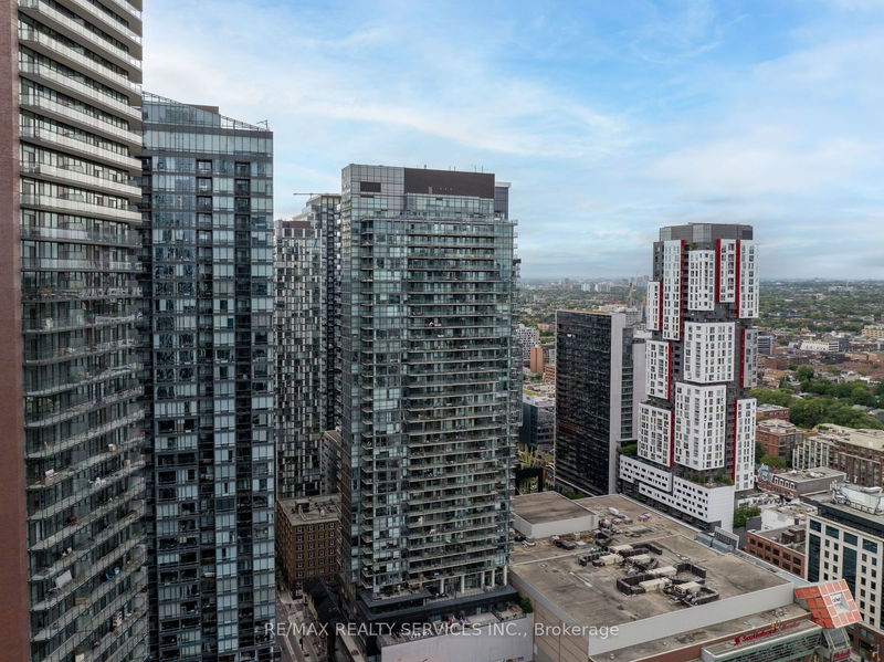 290 Adelaide St W, unit 1901 for sale - image #1