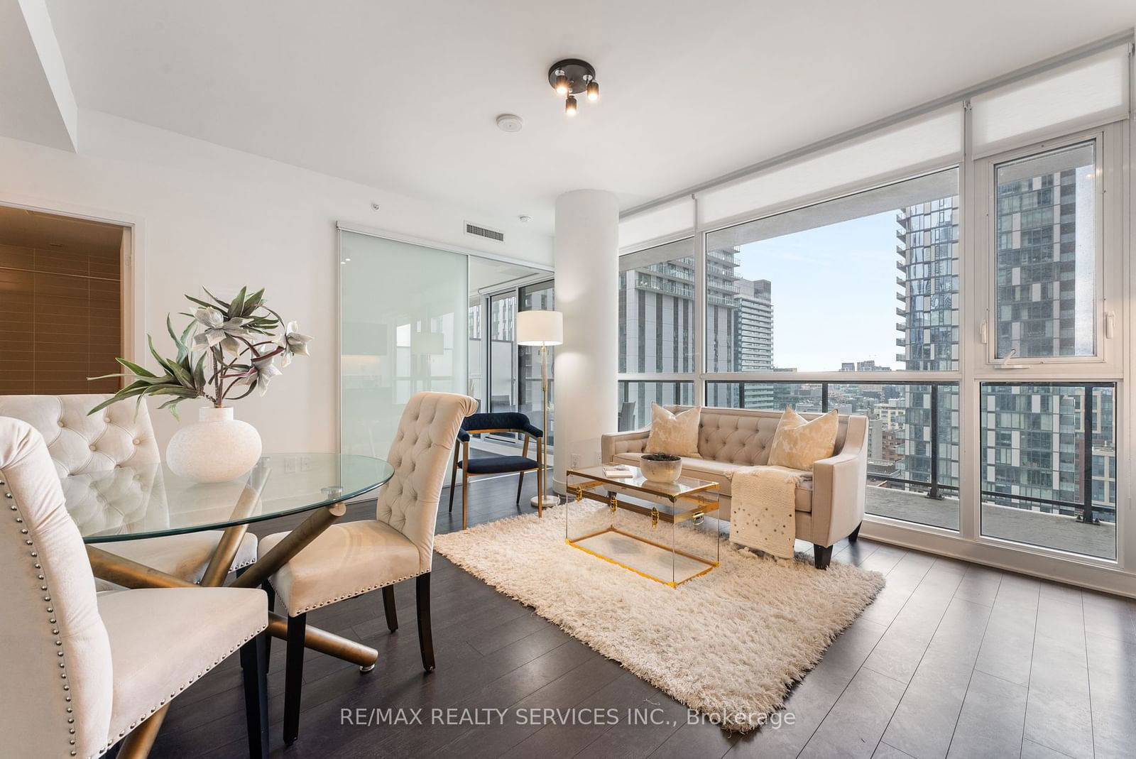 290 Adelaide St W, unit 1901 for sale