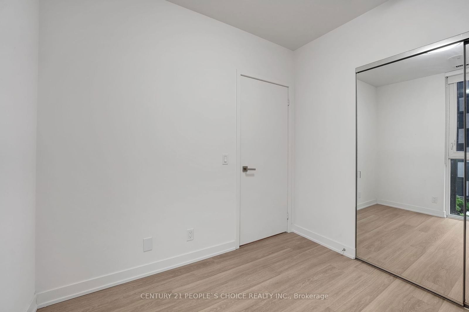 30 Tretti Way, unit 1004 for sale - image #12