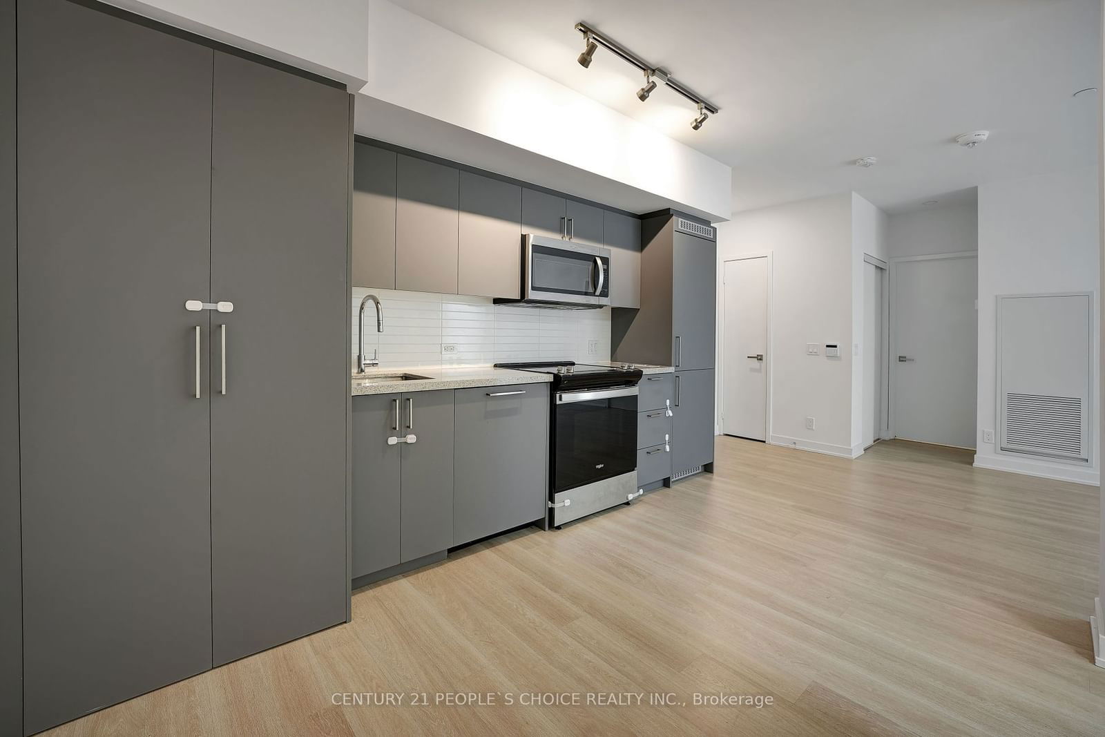 30 Tretti Way, unit 1004 for sale - image #13