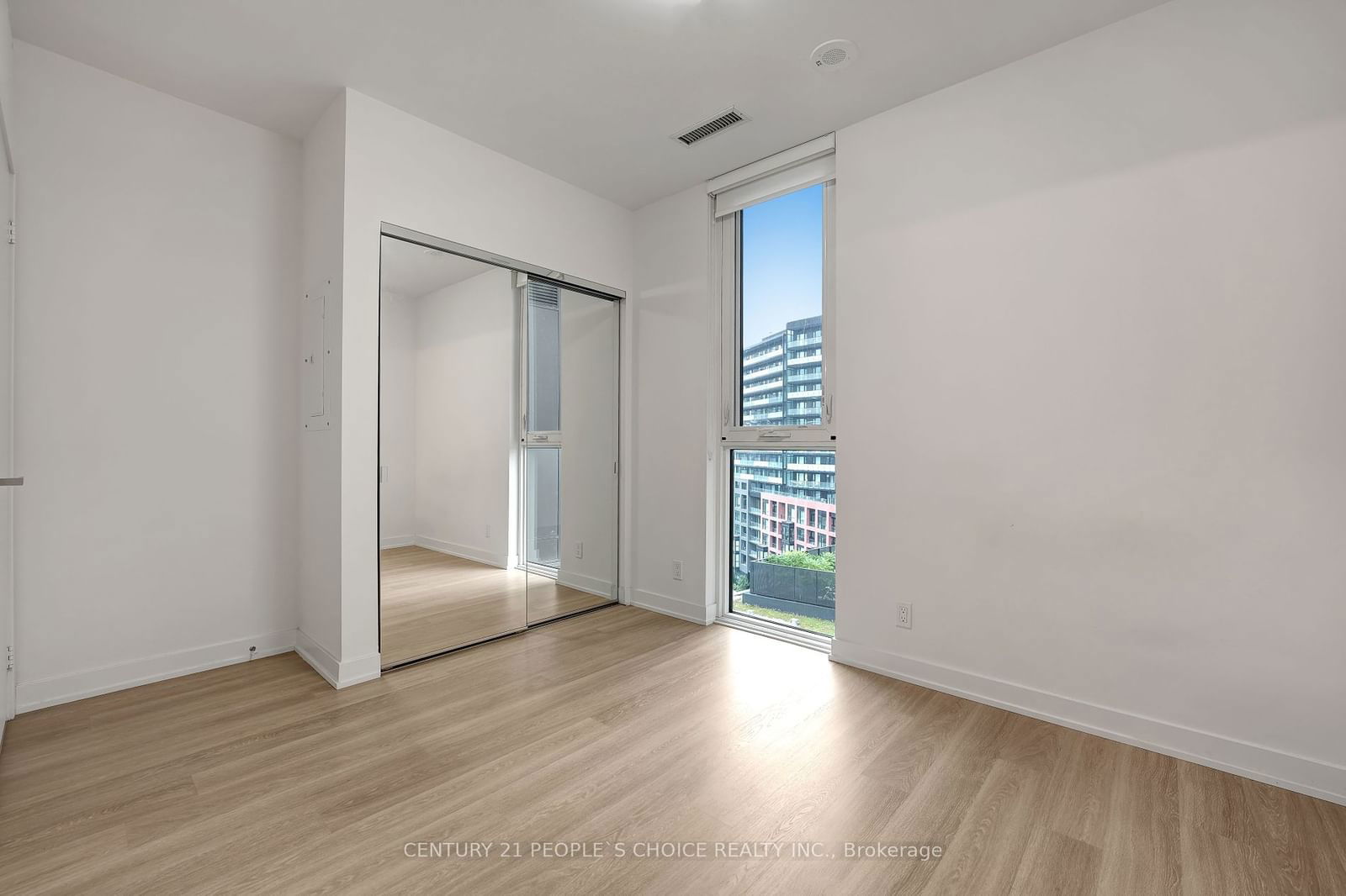 30 Tretti Way, unit 1004 for sale - image #17