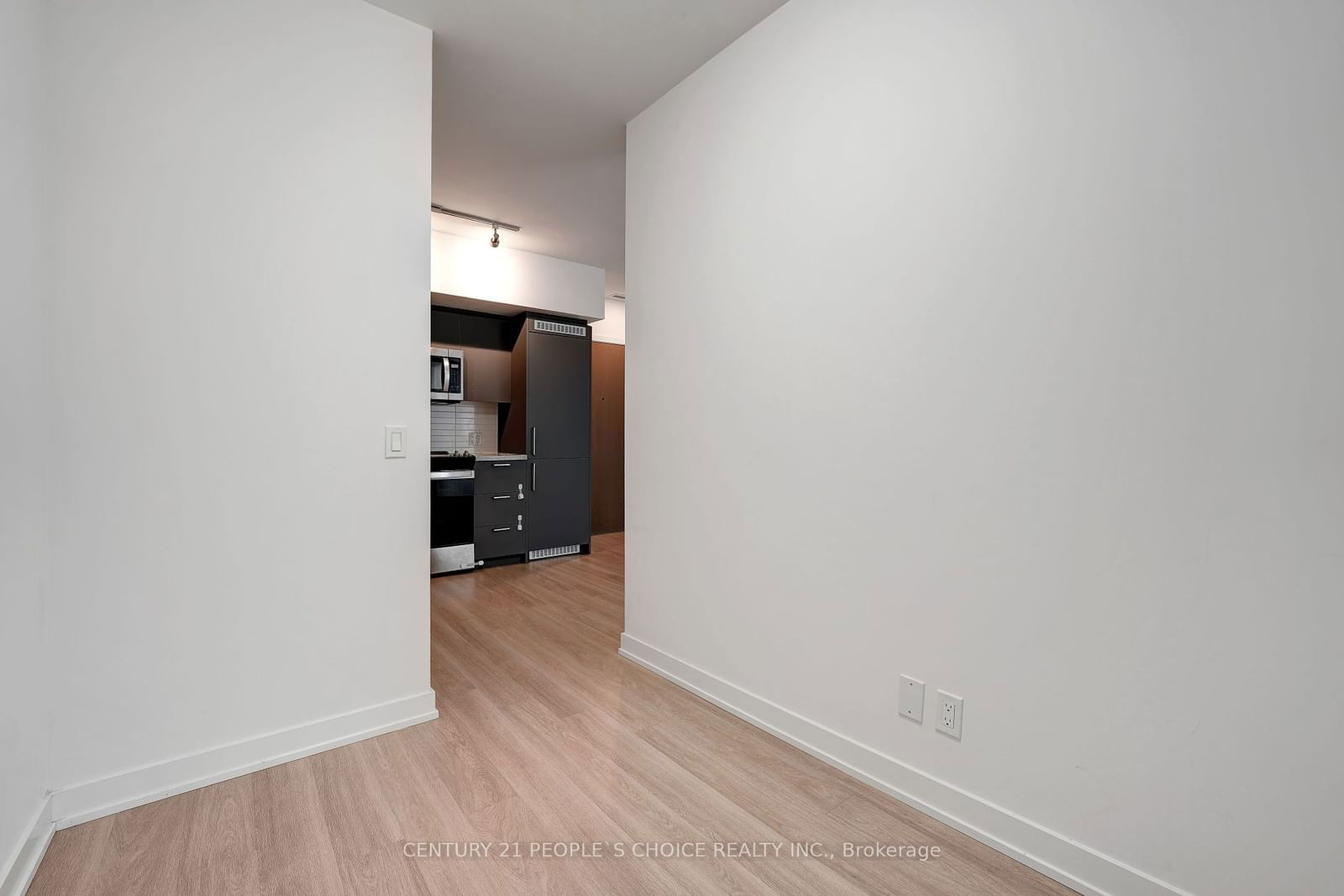 30 Tretti Way, unit 1004 for sale - image #18