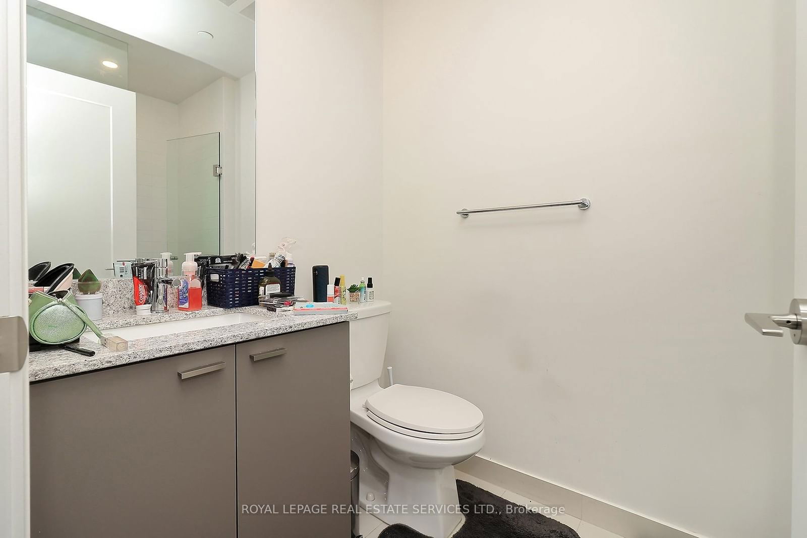 27 Bathurst St, unit 1901W for rent - image #14