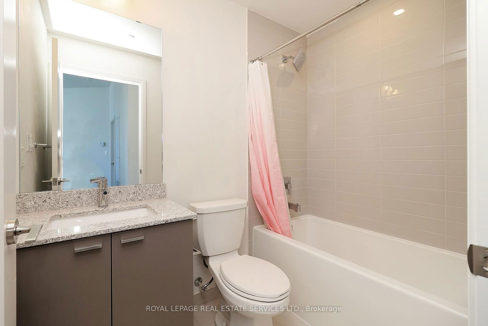 27 Bathurst St, unit 1901W for rent - image #19