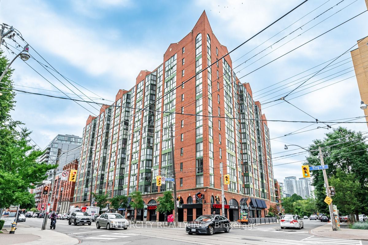 801 King St W, unit 924 for sale - image #2