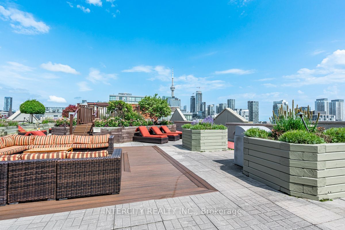 801 King St W, unit 924 for sale - image #25