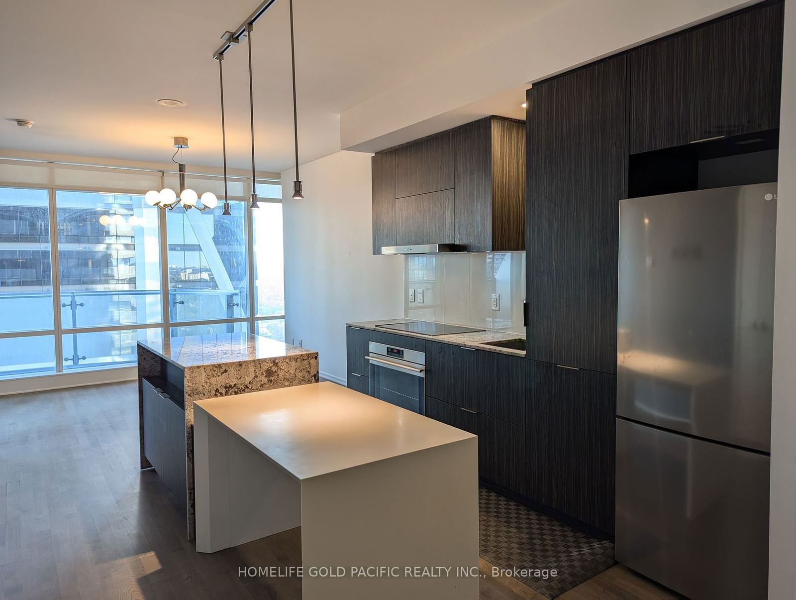 1 Bloor St E, unit 3009 for rent