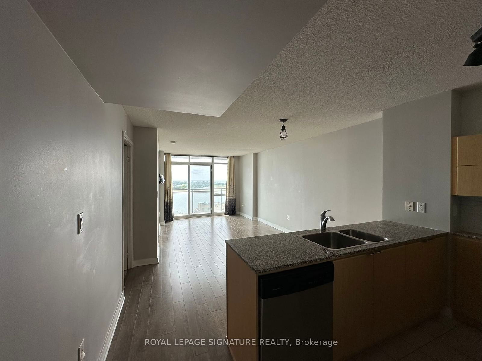 11 Brunel Crt, unit 2511 for rent - image #2