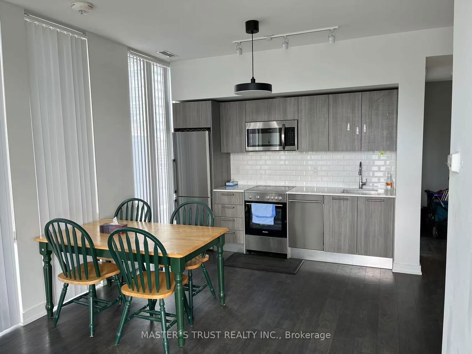 28 Wellesley St E, unit 2502 for rent - image #4