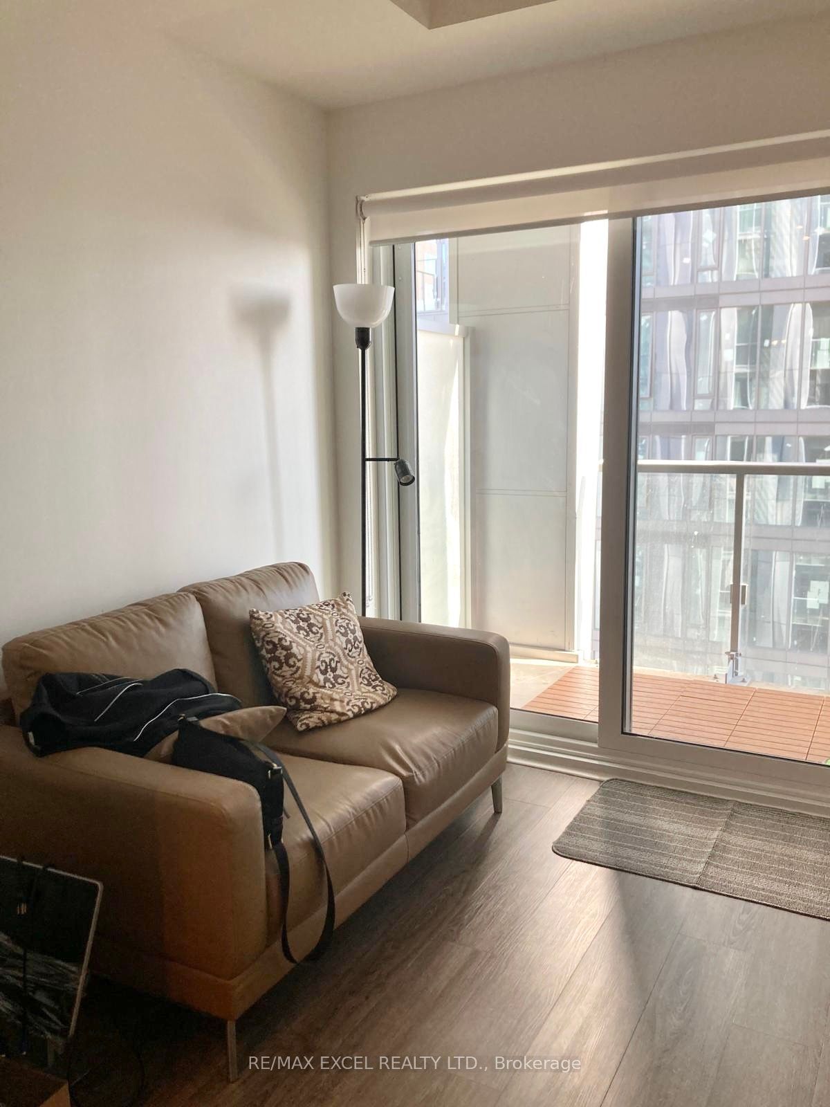 1 Yorkville Ave, unit 2801 for rent - image #2