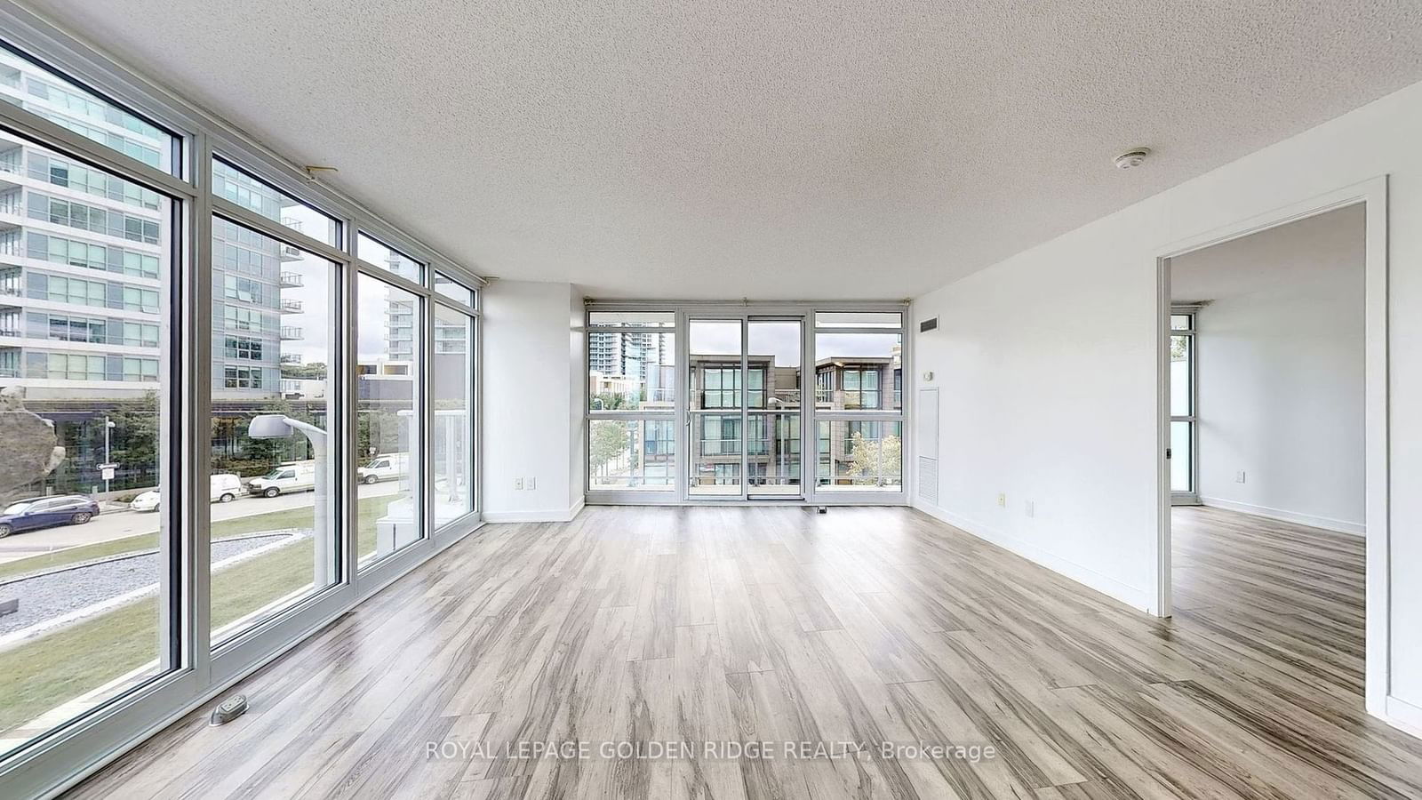 121 Mcmahon Dr, unit 309 for sale - image #8