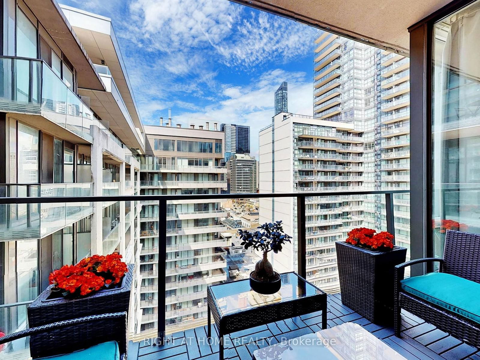 111 Elizabeth St, unit 1702 for sale - image #25