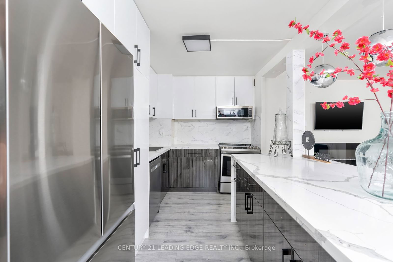 100 Leeward Glwy, unit 205 for sale - image #17