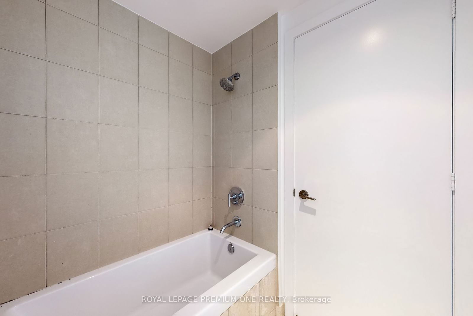 33 Charles St, unit 1605 for sale - image #26