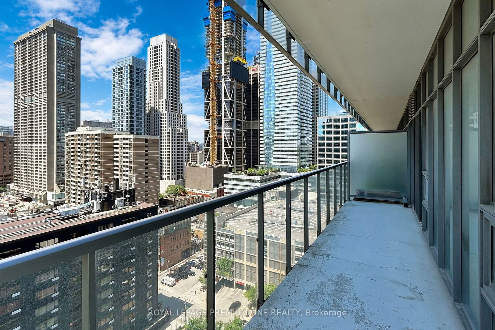 33 Charles St, unit 1605 for sale