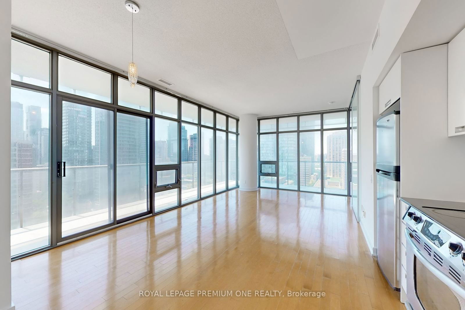 33 Charles St, unit 1605 for sale - image #9