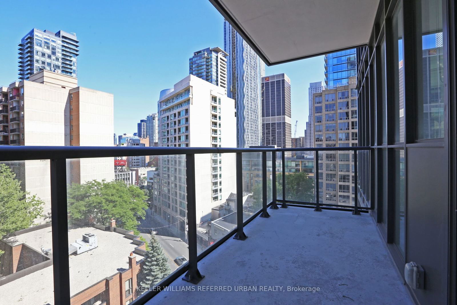 32 Davenport Rd, unit 907 for rent - image #18