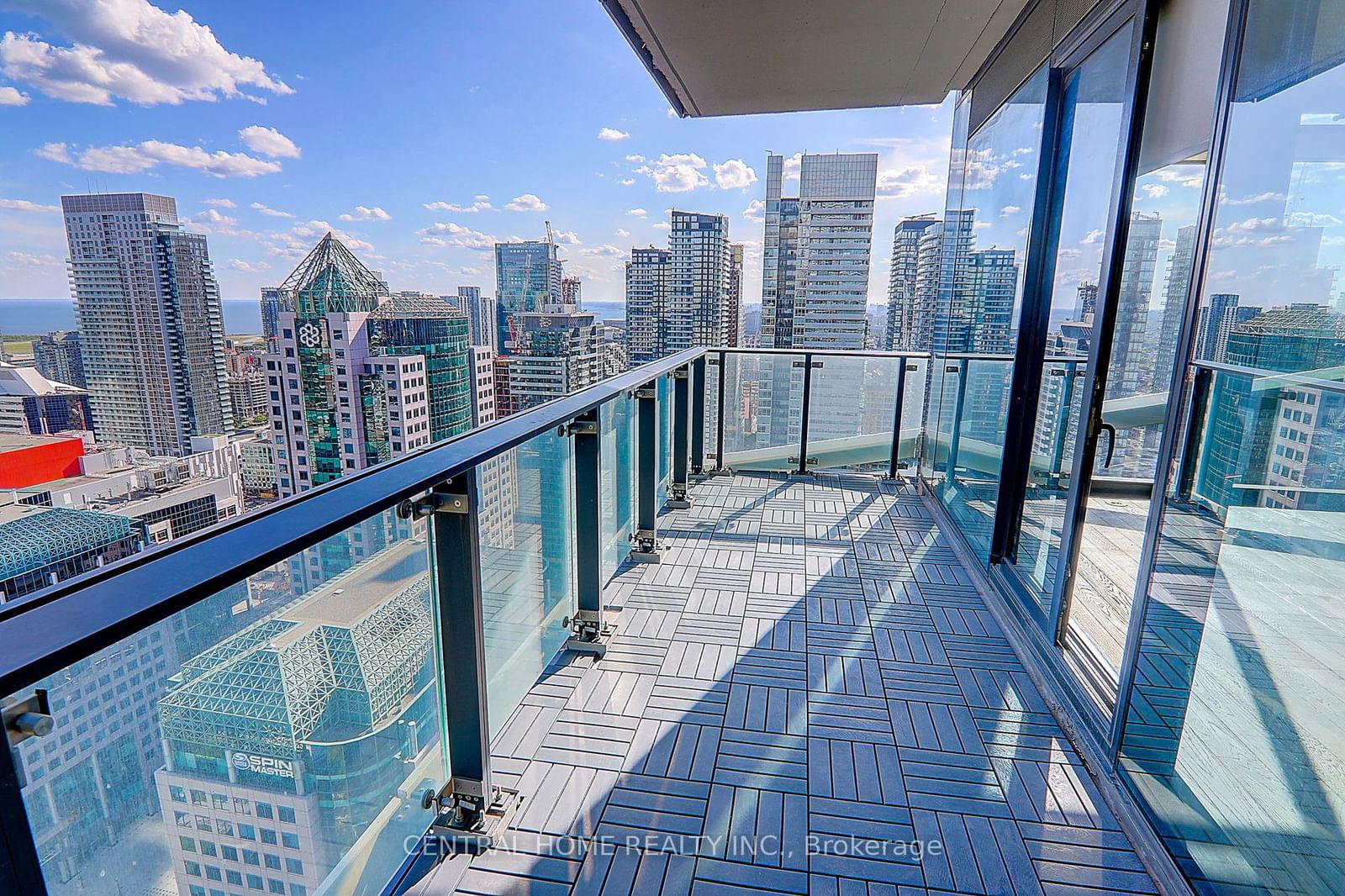 224 King St W, unit 3604 for sale - image #20