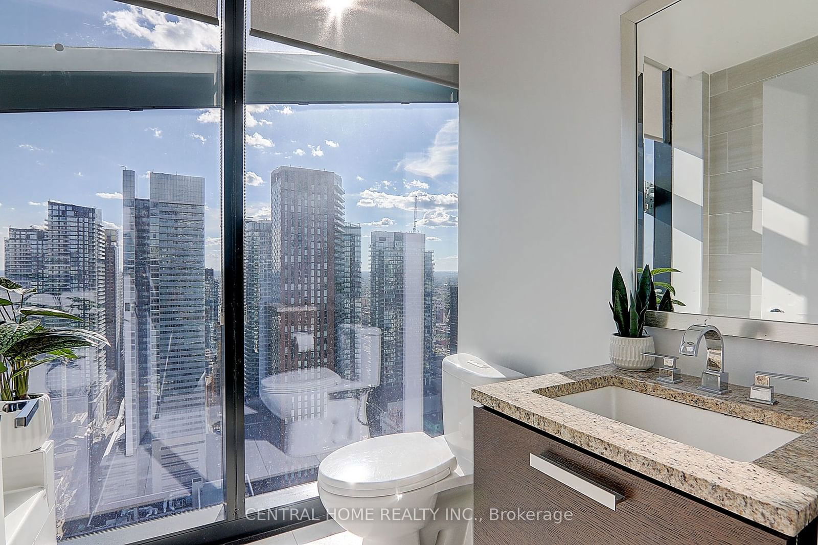 224 King St W, unit 3604 for sale - image #9