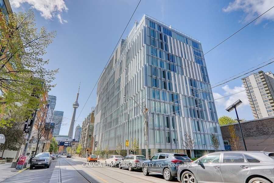 50 Mccaul St, unit 303 for sale