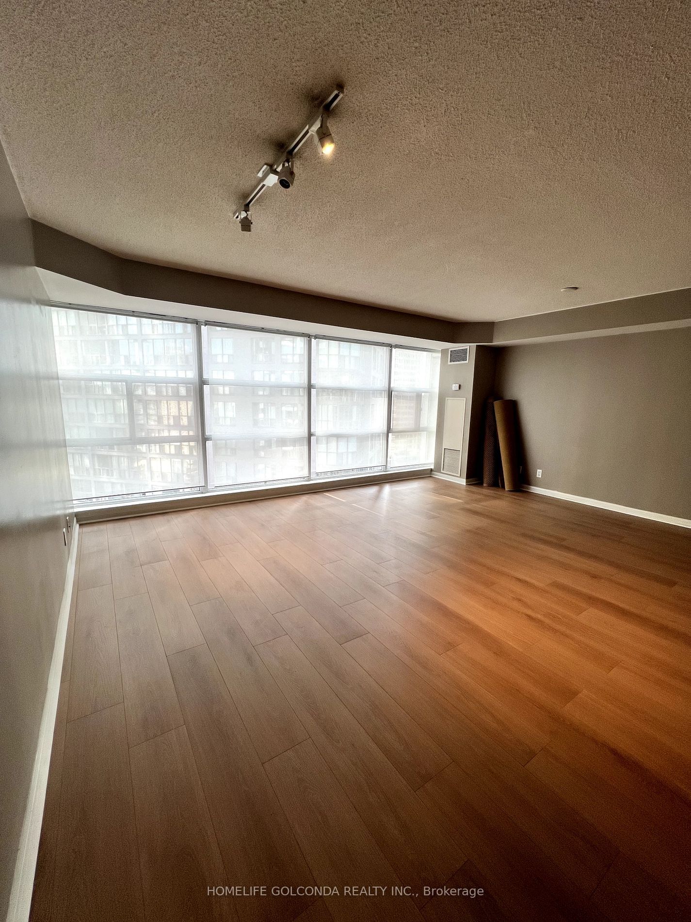 11 St. Joseph St, unit 1702 for rent