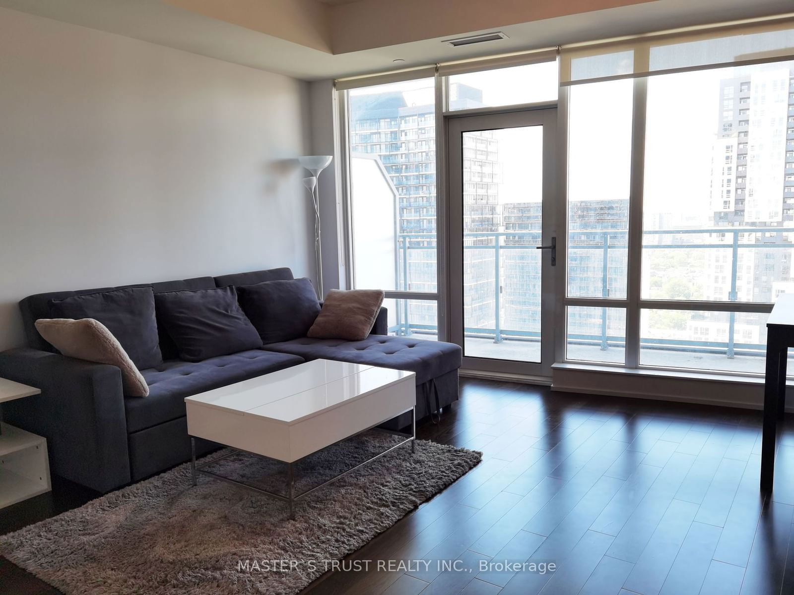 21 Widmer St, unit 2805 for sale - image #2