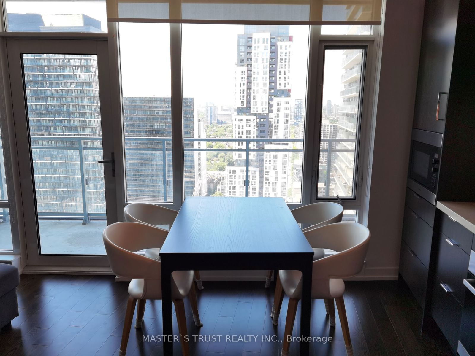 21 Widmer St, unit 2805 for sale - image #3