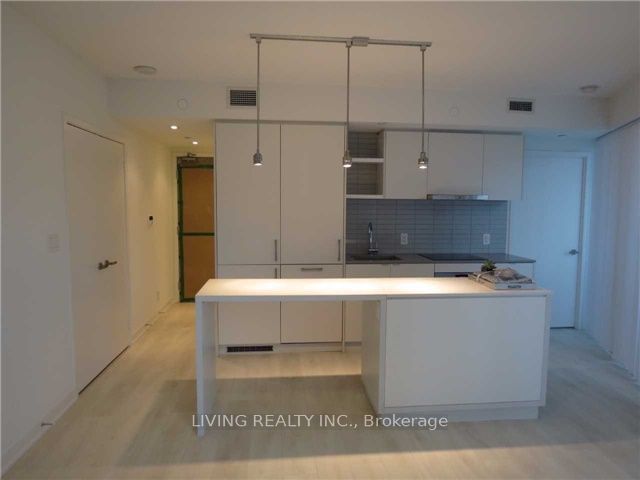 100 Harbour St, unit 2107 for sale - image #3