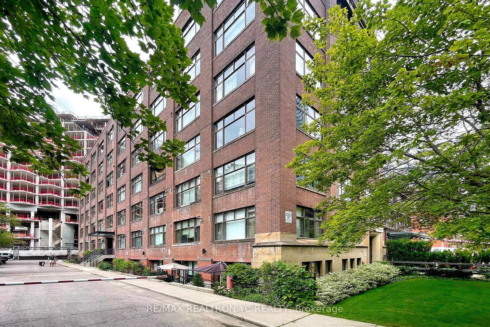 436 Wellington St W, unit 105 for rent - image #23