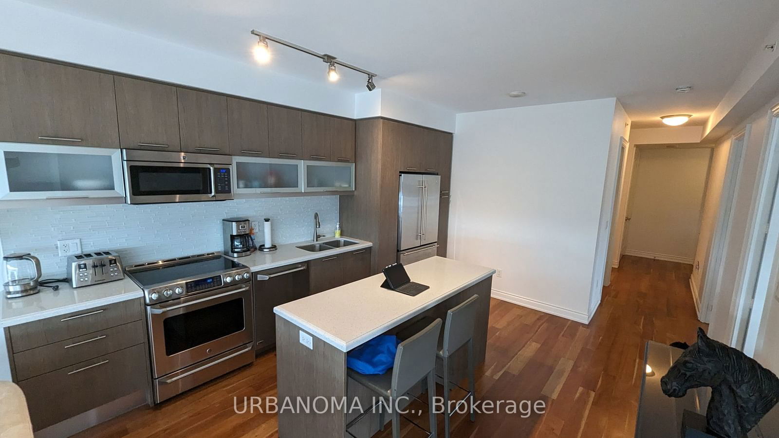 388 Yonge St W, unit 6116 for sale - image #9