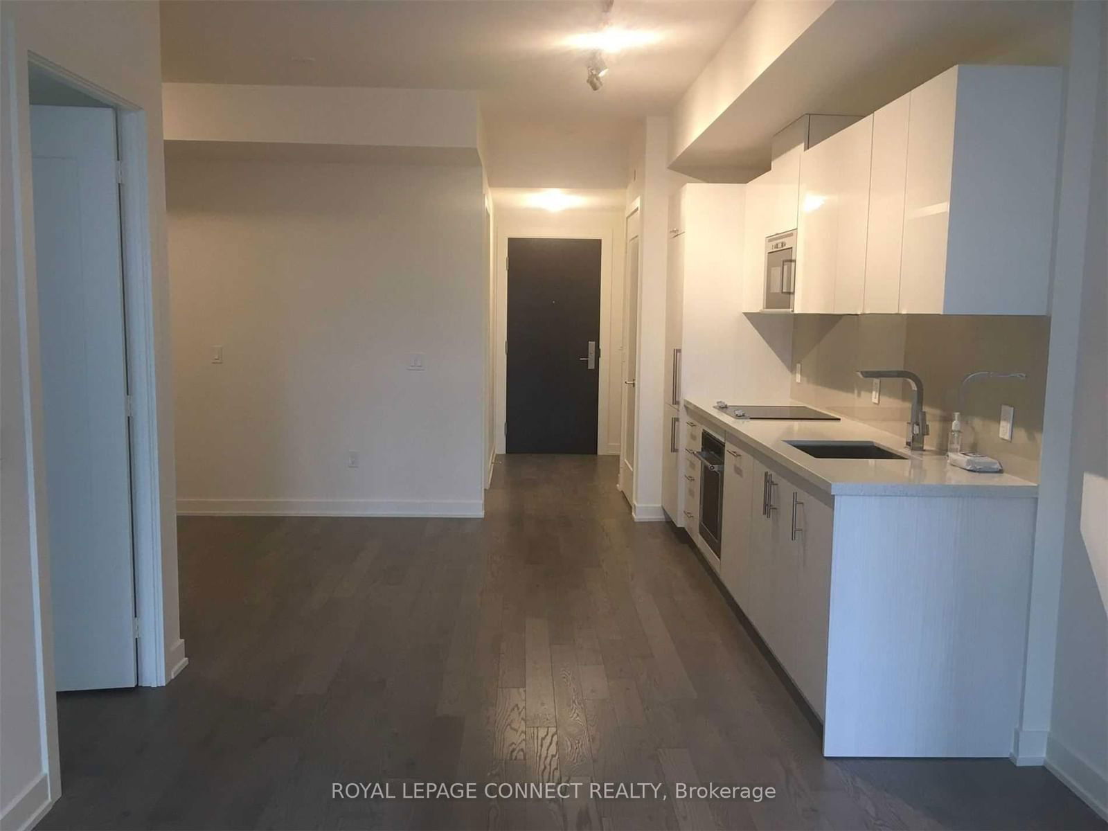 330 Richmond St W, unit 819 for rent - image #3