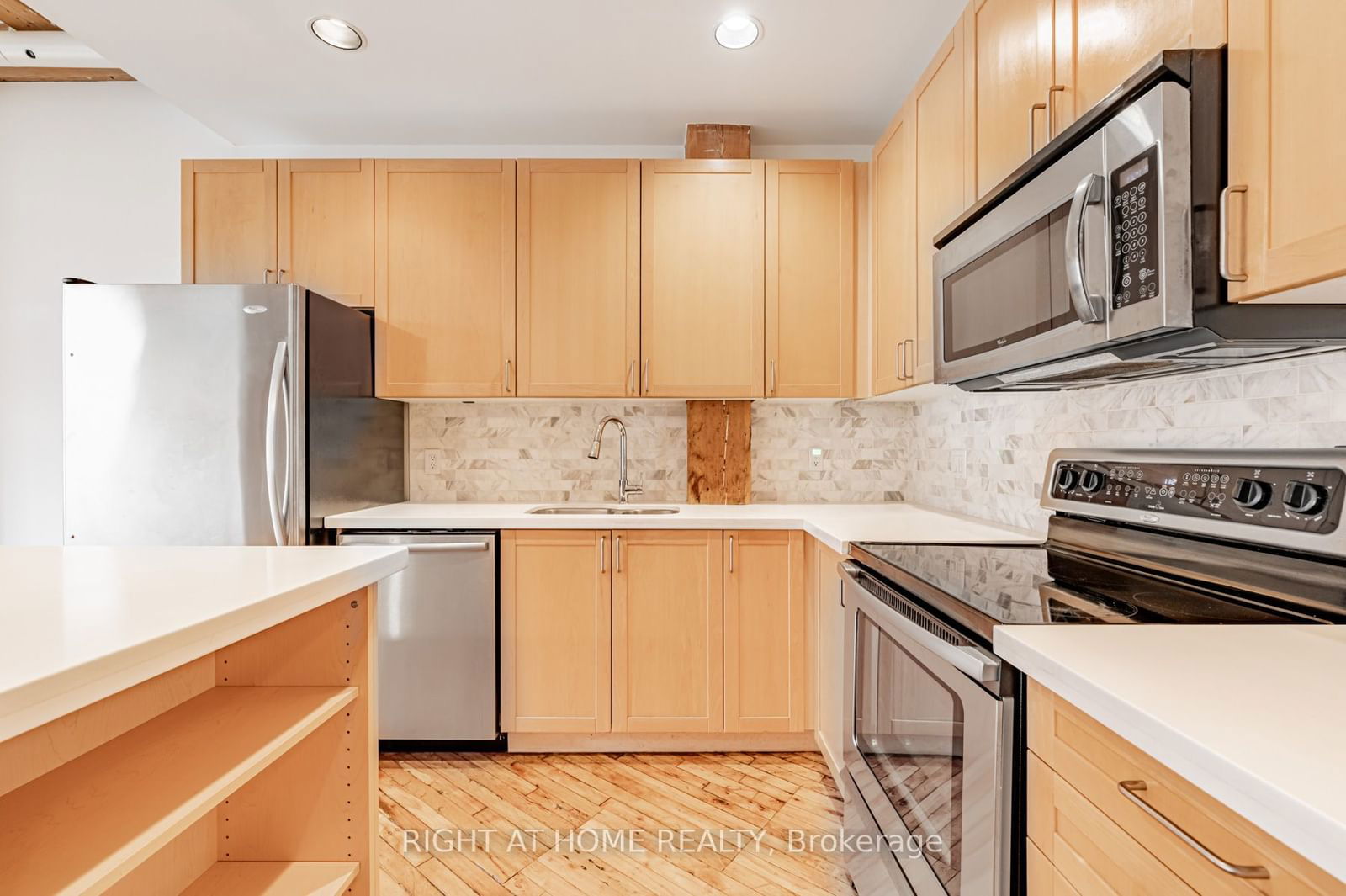 90 Sherbourne St, unit 505 for rent - image #13