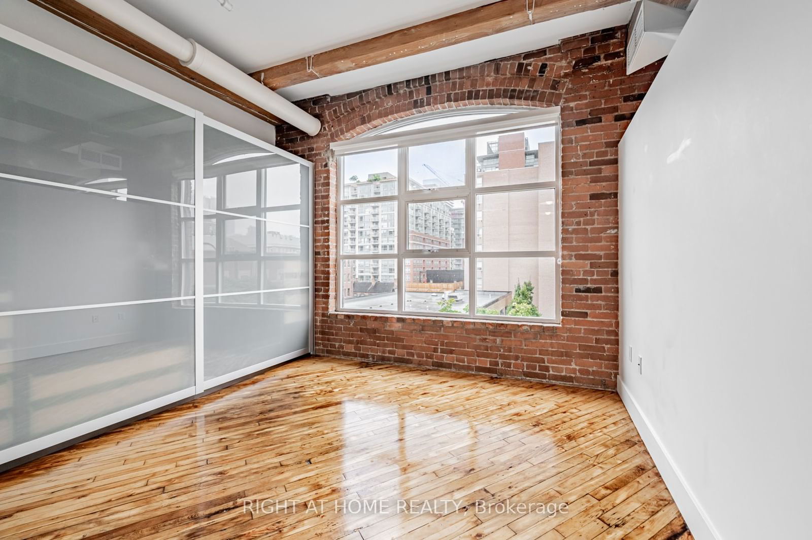 90 Sherbourne St, unit 505 for rent - image #14