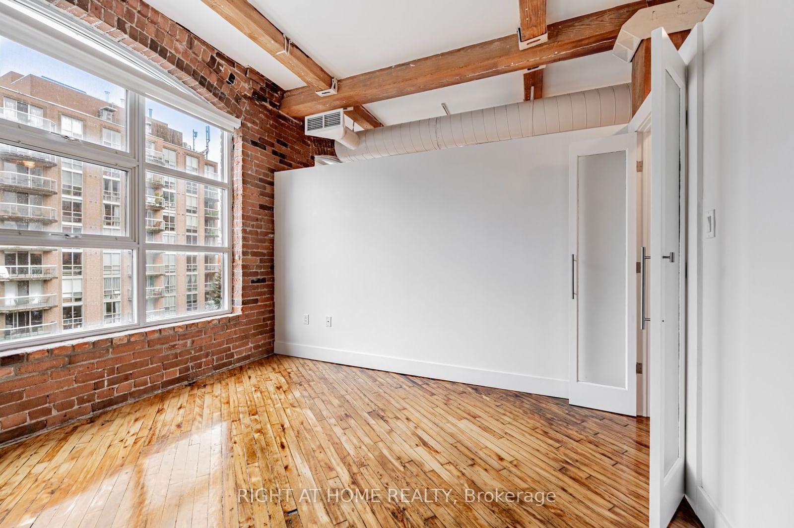 90 Sherbourne St, unit 505 for rent - image #15