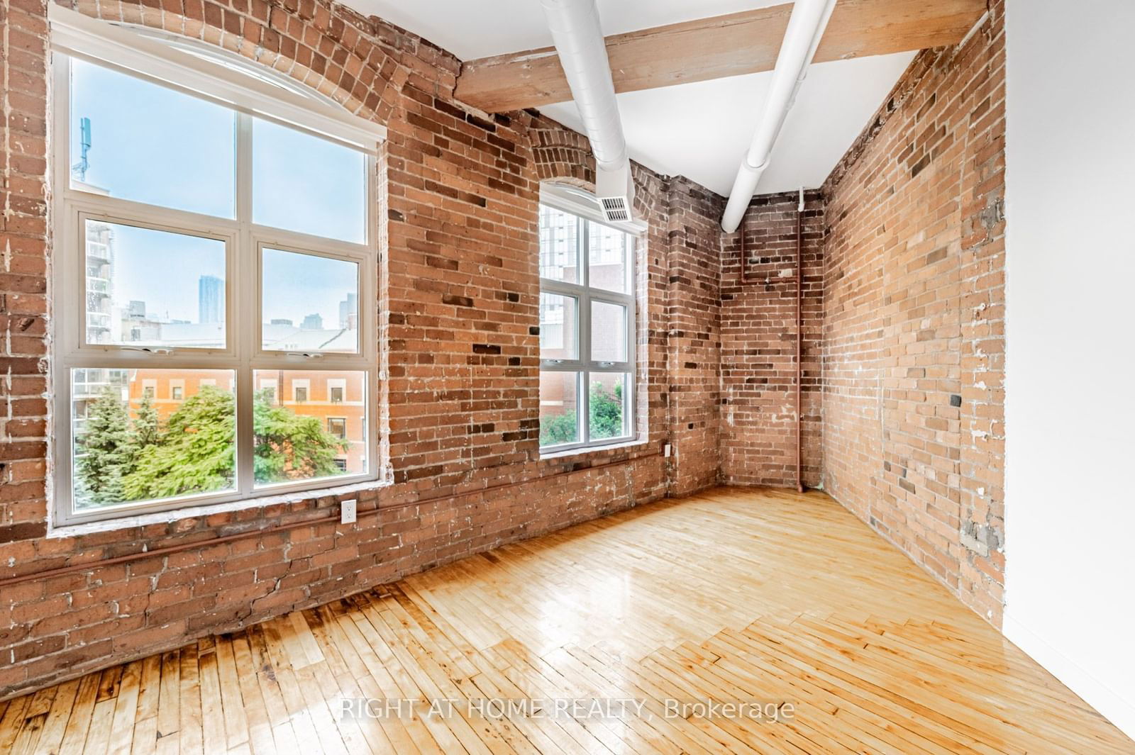 90 Sherbourne St, unit 505 for rent - image #5