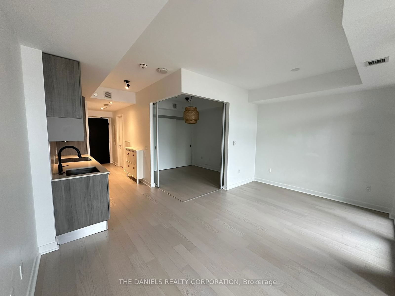 501 Adelaide St W, unit 1203 for rent - image #6