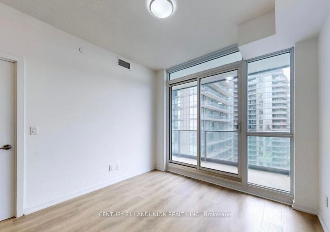 32 Forest Manor Rd, unit 1403 for sale - image #8