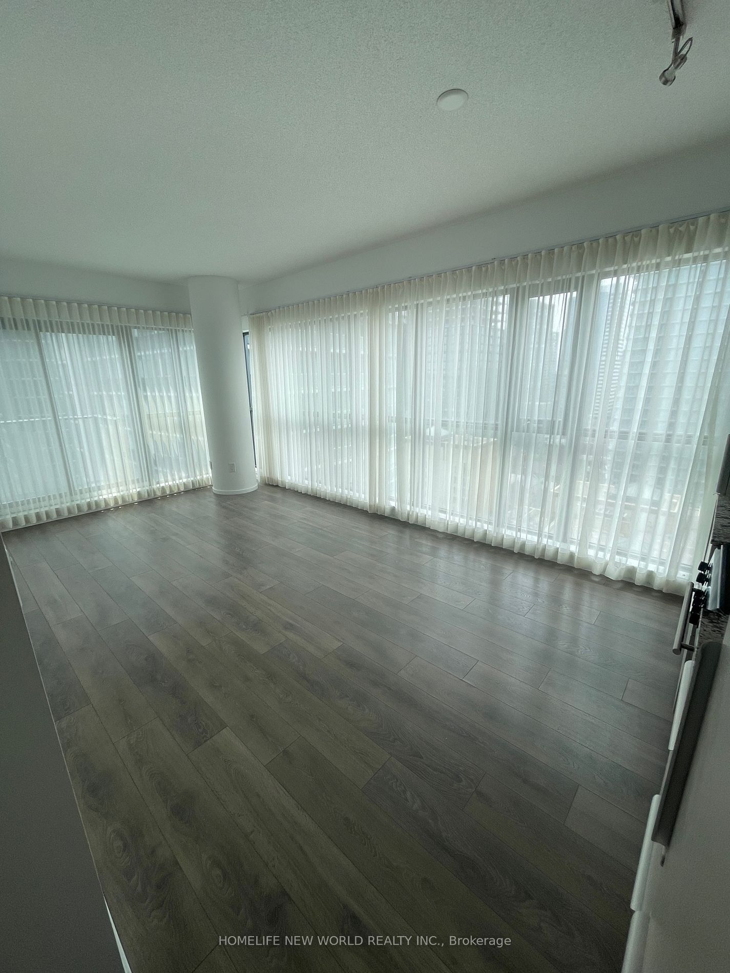 159 Dundas St E, unit 2201 for sale - image #4