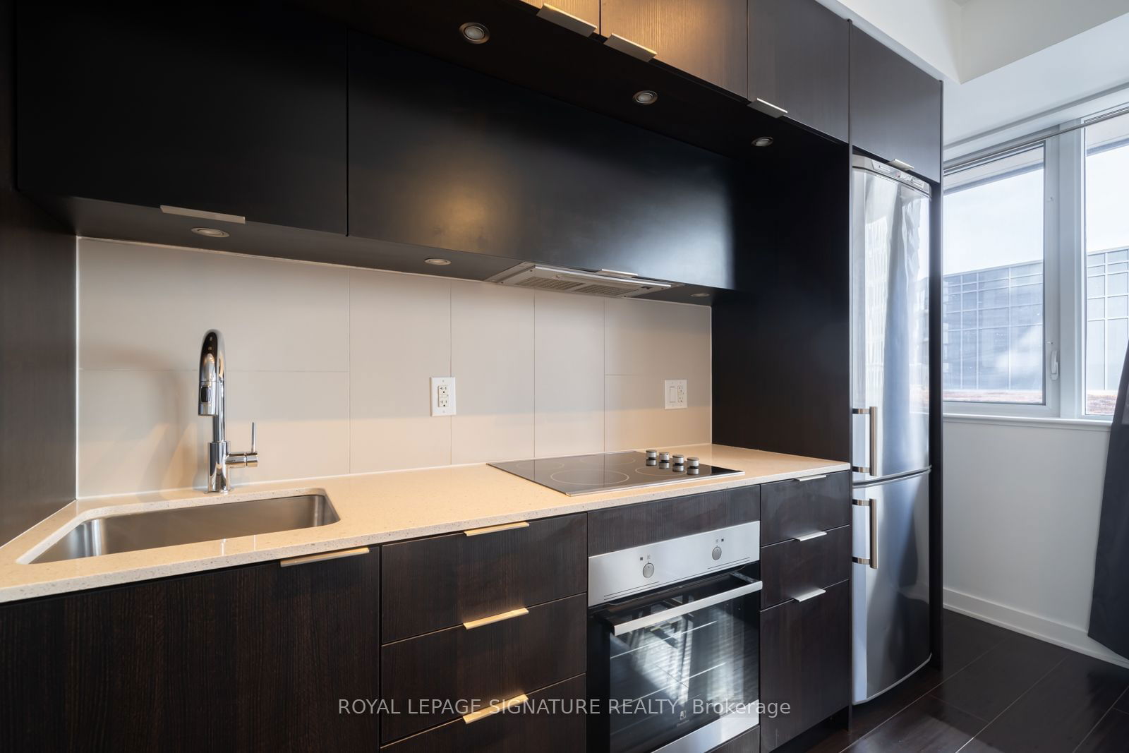 55 Regent Park Blvd, unit 532 for rent - image #5