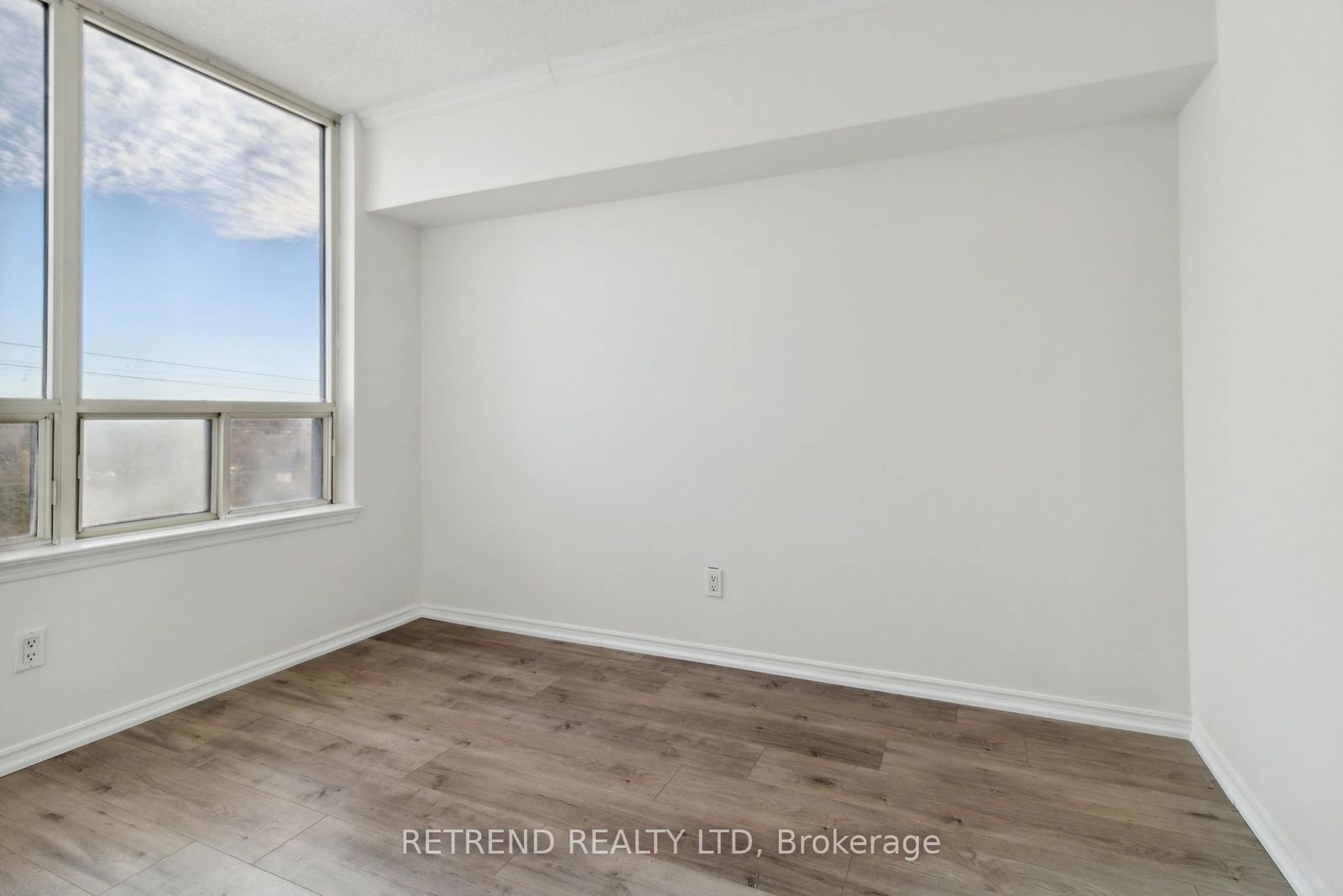 7 Bishop Ave, unit 1013 for sale - image #21