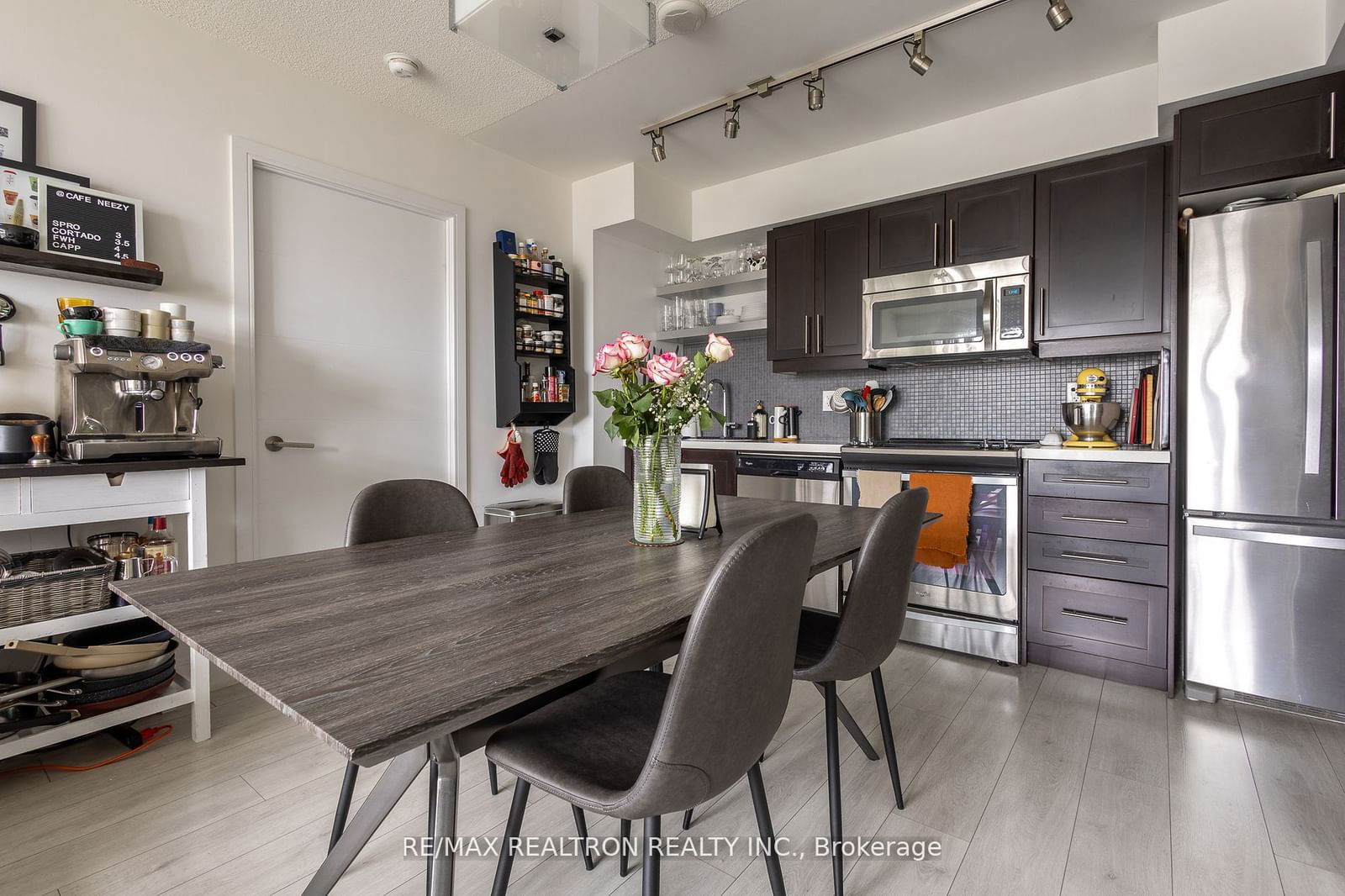 525 Adelaide St W, unit 1712 for rent - image #5