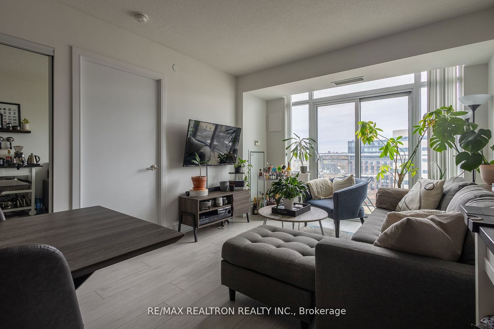 525 Adelaide St W, unit 1712 for rent