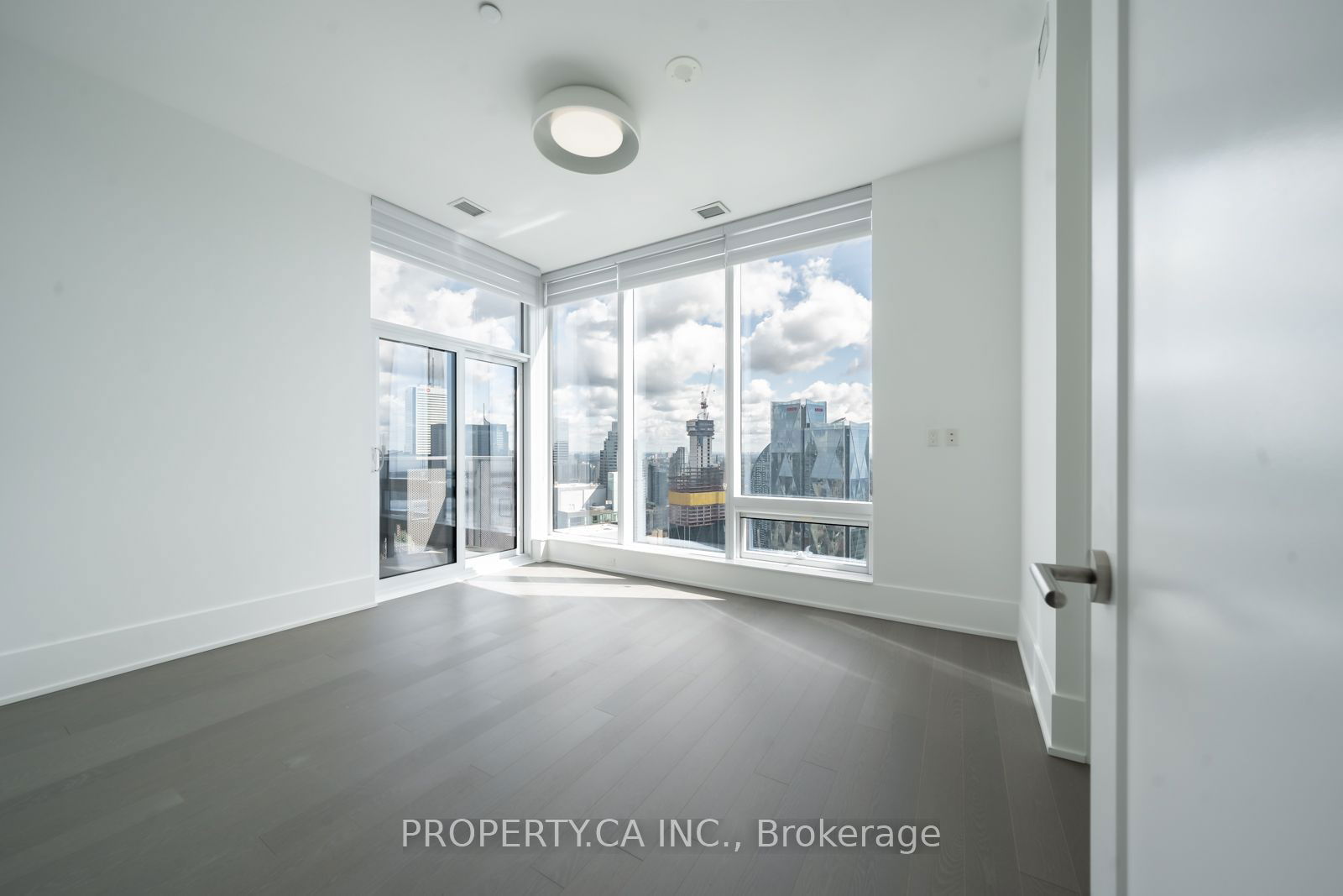 10 York St, unit 6503 for sale - image #12