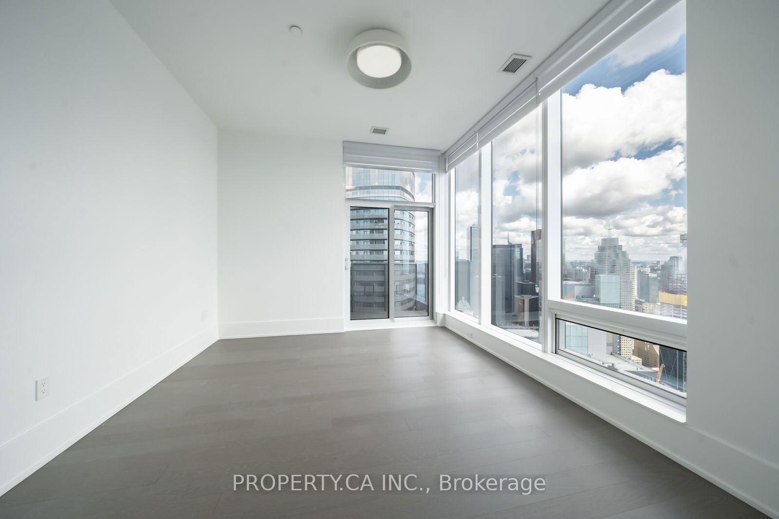 10 York St, unit 6503 for sale - image #14